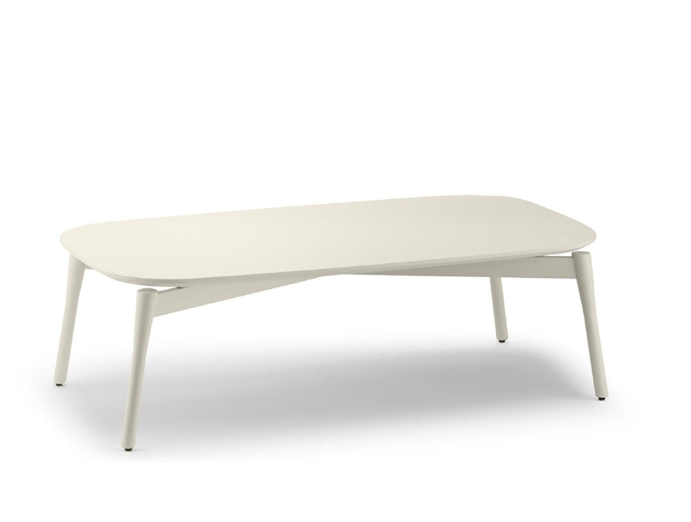 MESA EN FORMA RECTANGULAR CON BASE DE MADERA